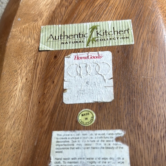 Leaf-Shaped functional wood tray - Picture 4 of 7